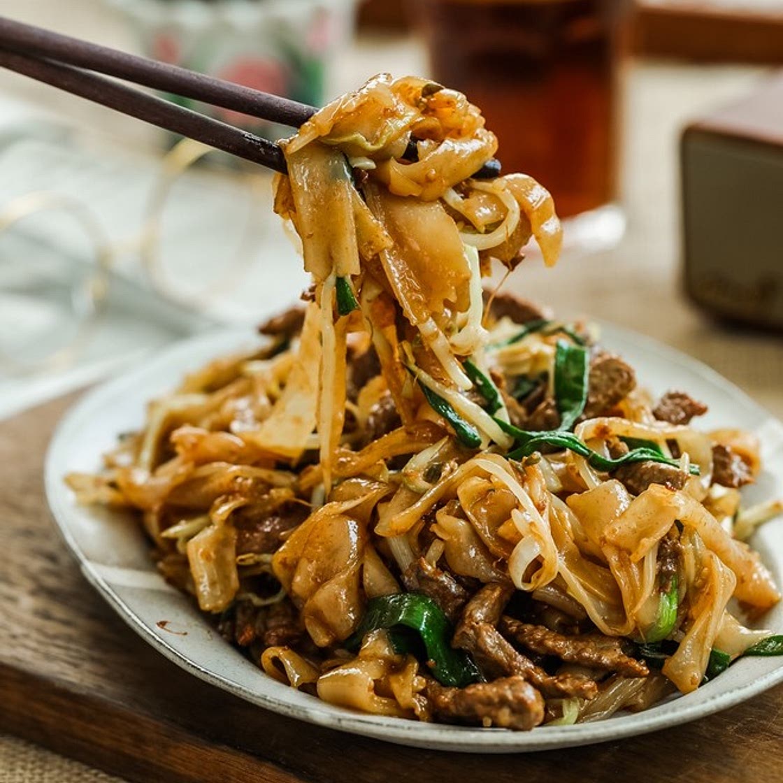 Beef Chow Fun (Fried Ho Fun Noodles)