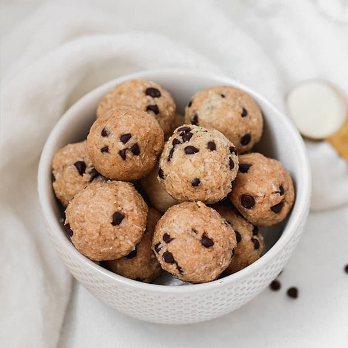 No-bake Cookie Dough Collagen Protein Bites (Paleo, AIP, Gluten Free)