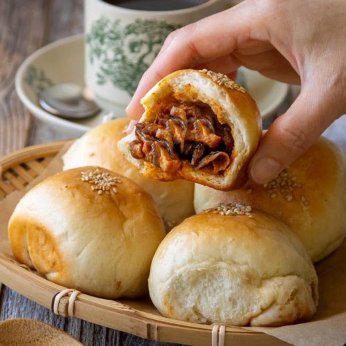 Vegan Sambal Tofu Bun