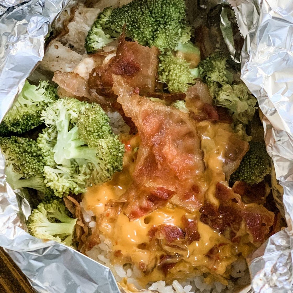 Cheesy Broccoli Chicken and Rice in Foil Packets