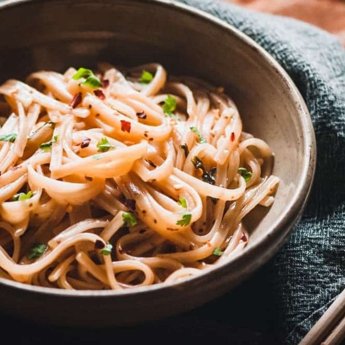 Instant Pot Sticky Maple Ginger Rice Noodles (Gluten-Free, Vegan)