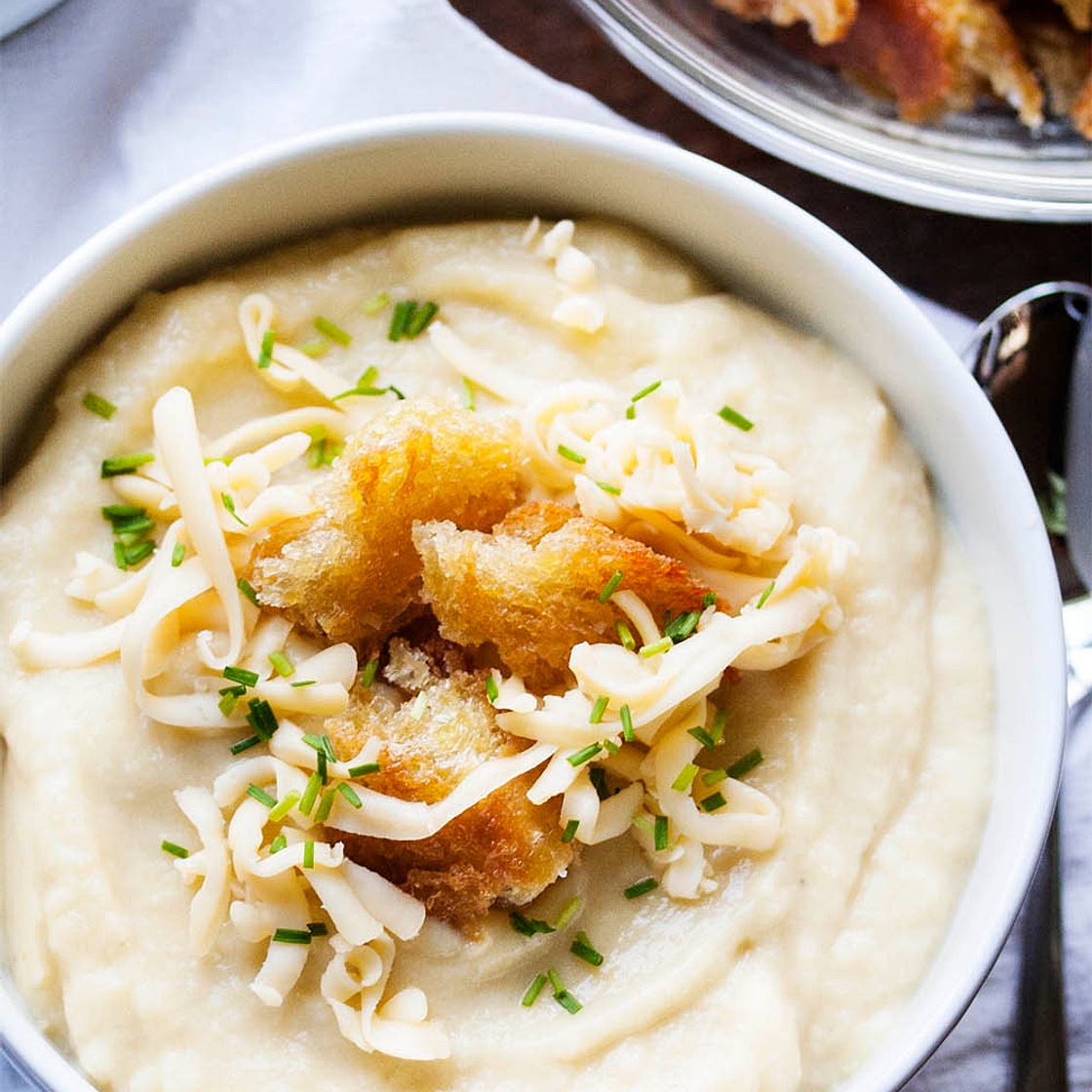 Slow Cooker Potato Leek Soup