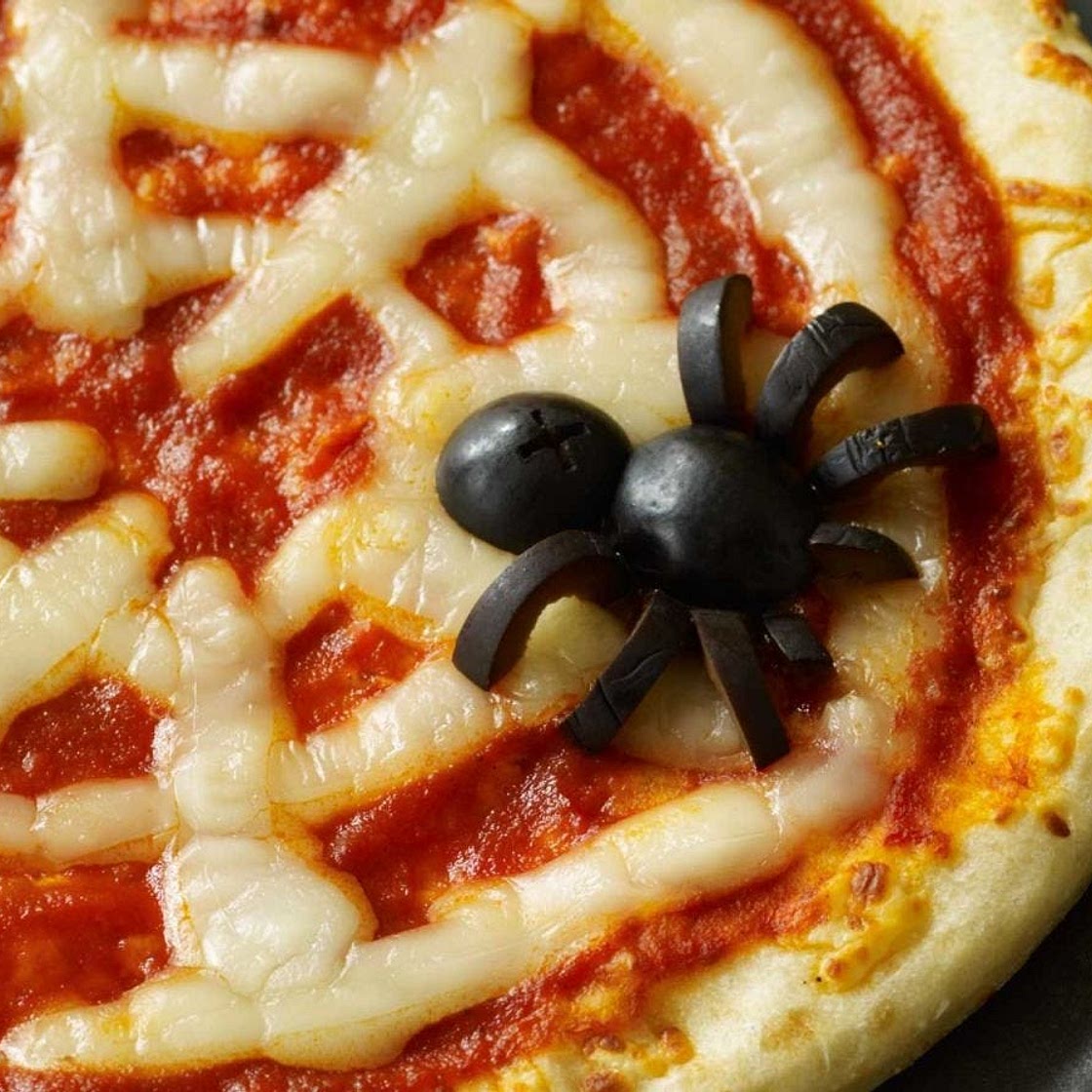 Spiderweb Pizzas