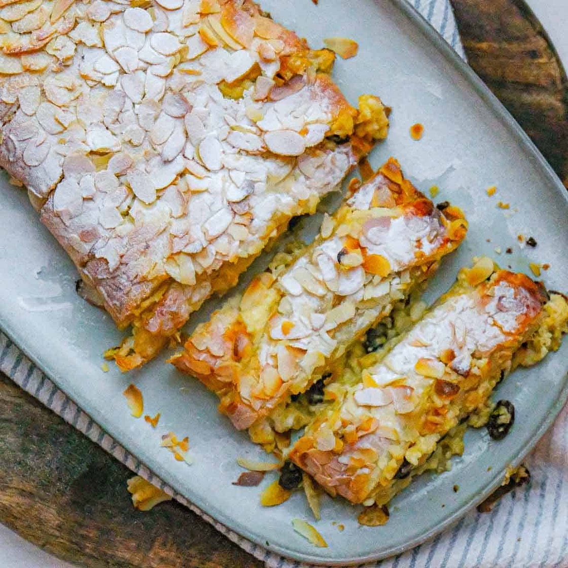 Easy Sweet Cheese Strudel with Puff Pastry
