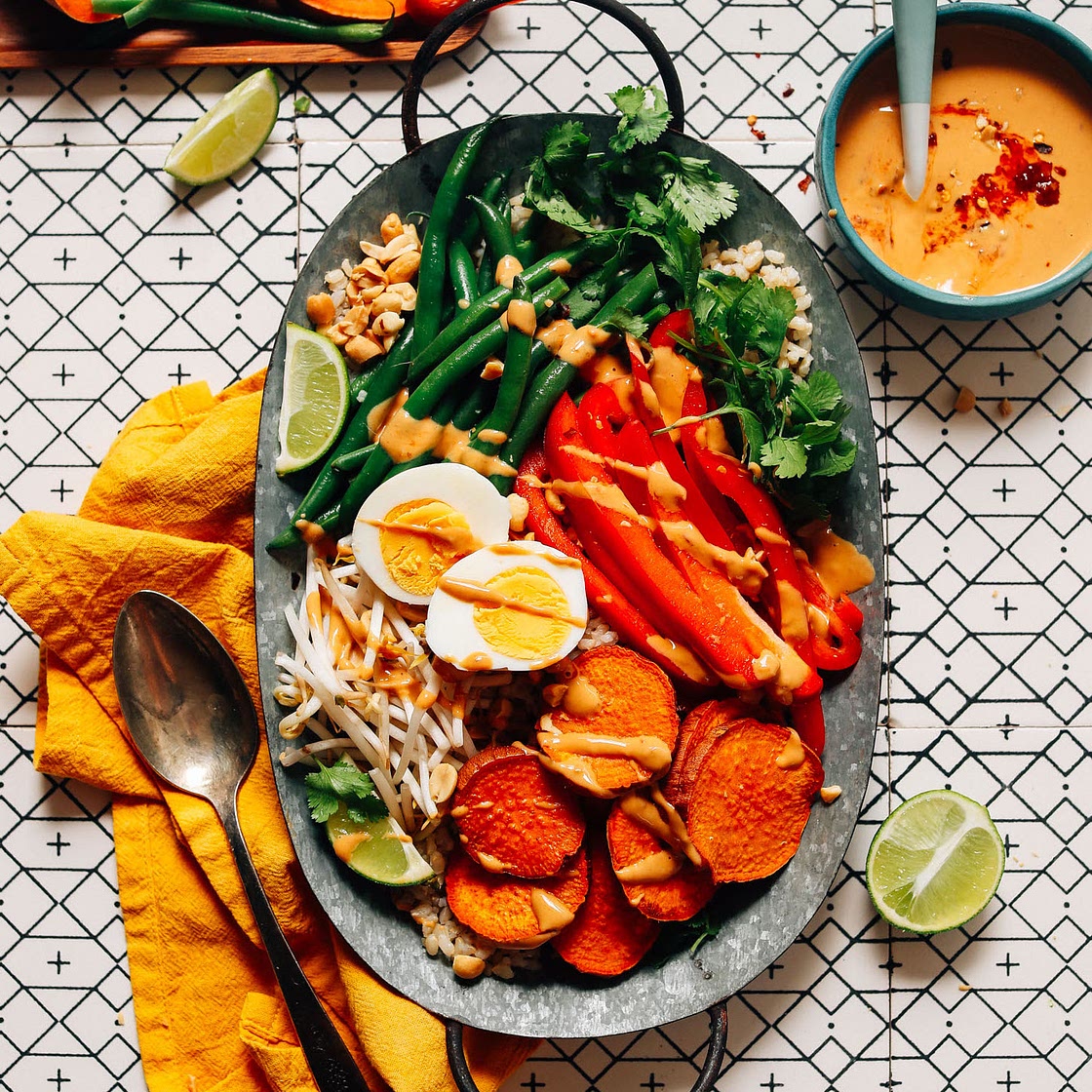Gado Gado with Spicy Peanut Sauce