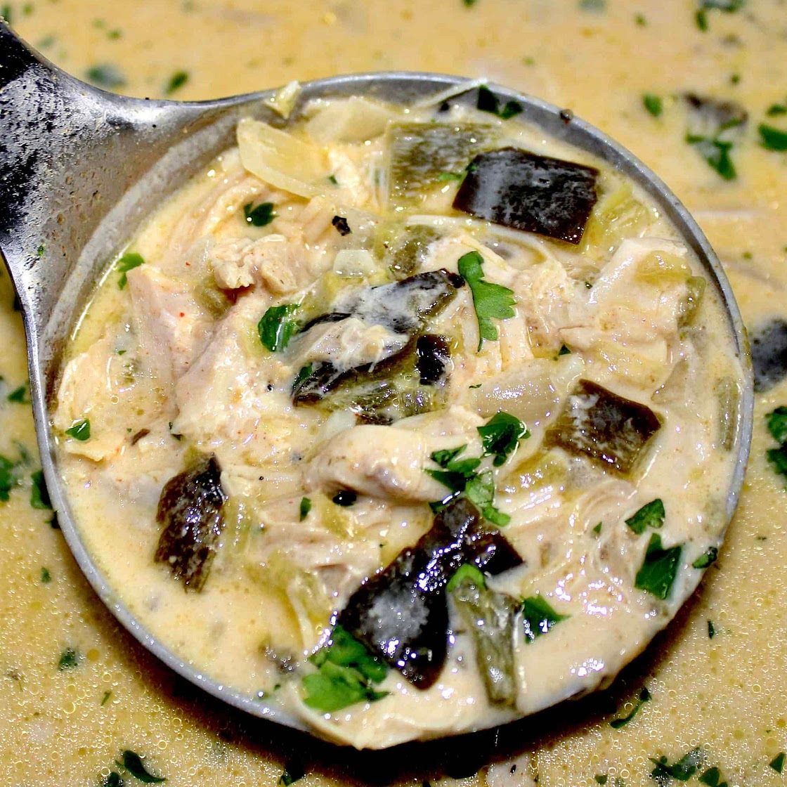 Slow Cooker Chile Relleno Soup