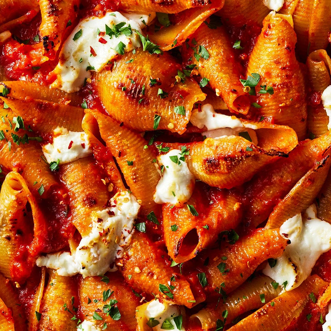 Spicy Unstuffed Pasta Shells With Roasted Garlic and Chèvre