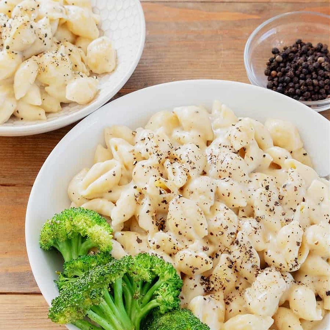 Vegan Cacio E Pepe Mac and Cheese