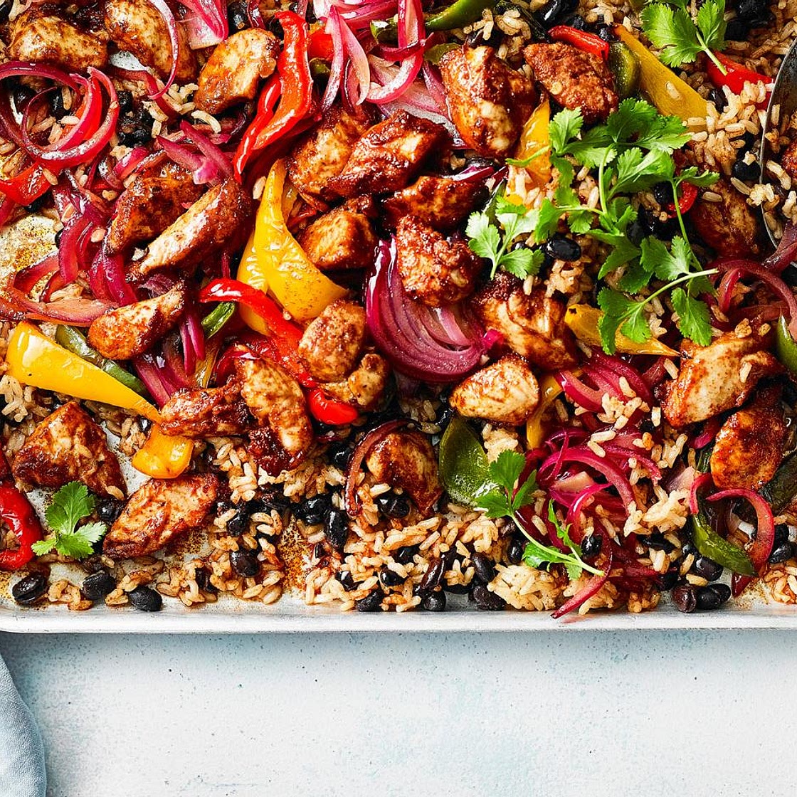 Fajita chicken traybake