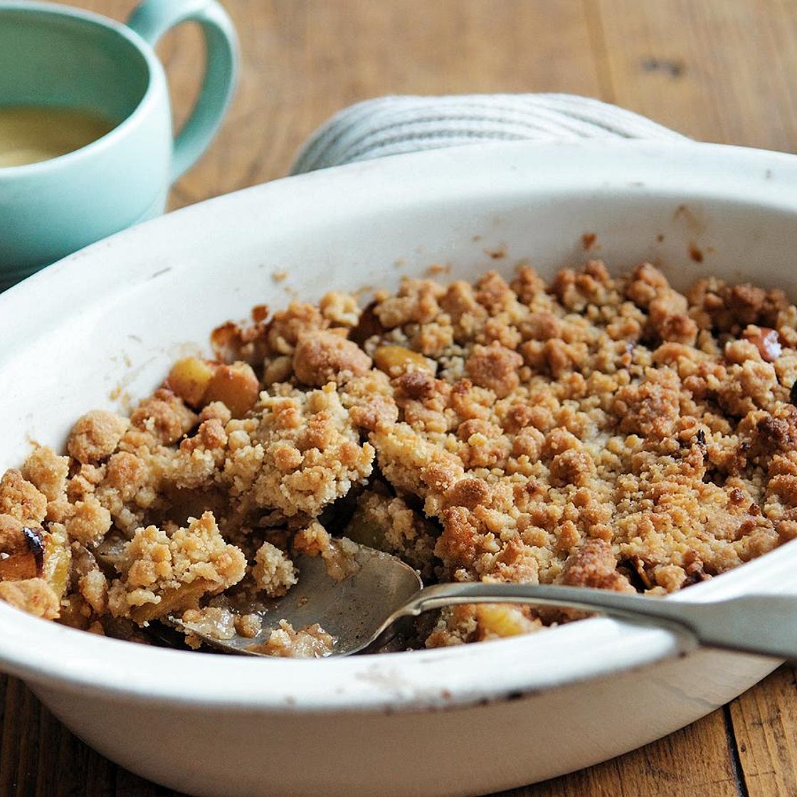 Easy apple crumble