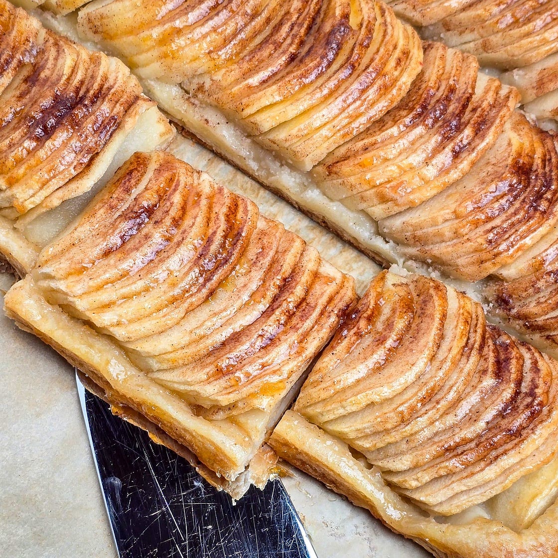 Puff Pastry Apple Tart (Tarte Fine aux Pommes)
