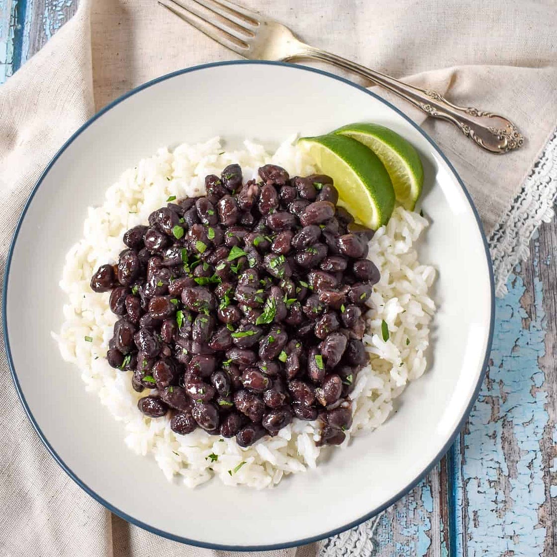 Quick Cuban Style Black Beans