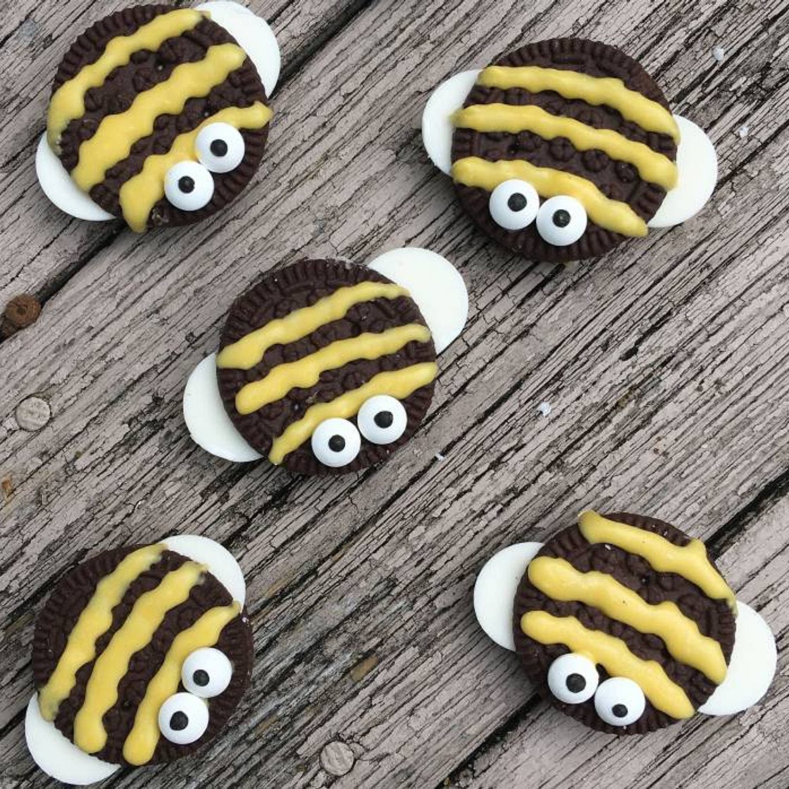 Bumblebee Sandwich Cookies