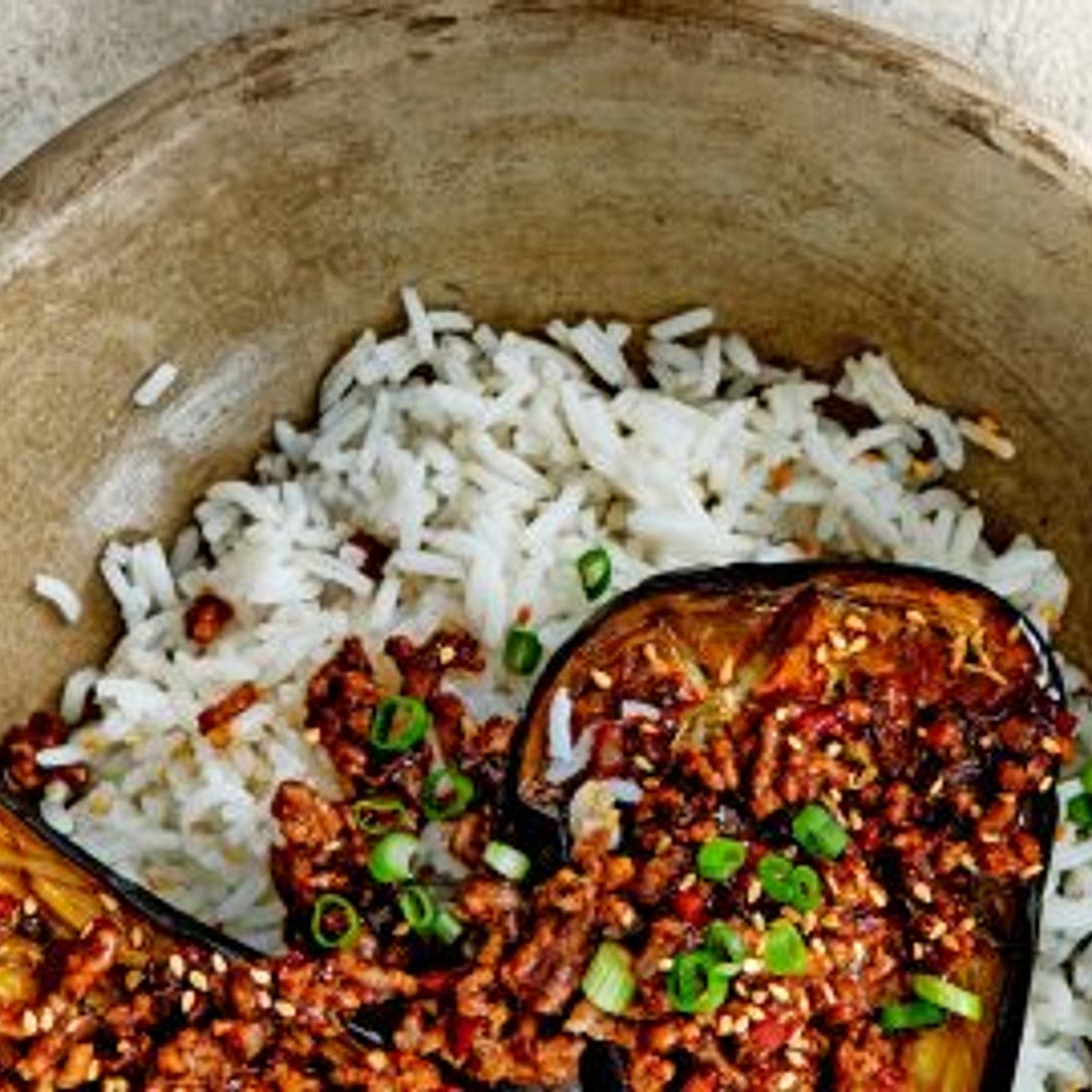 geroosterde aubergine met hoisingehakt