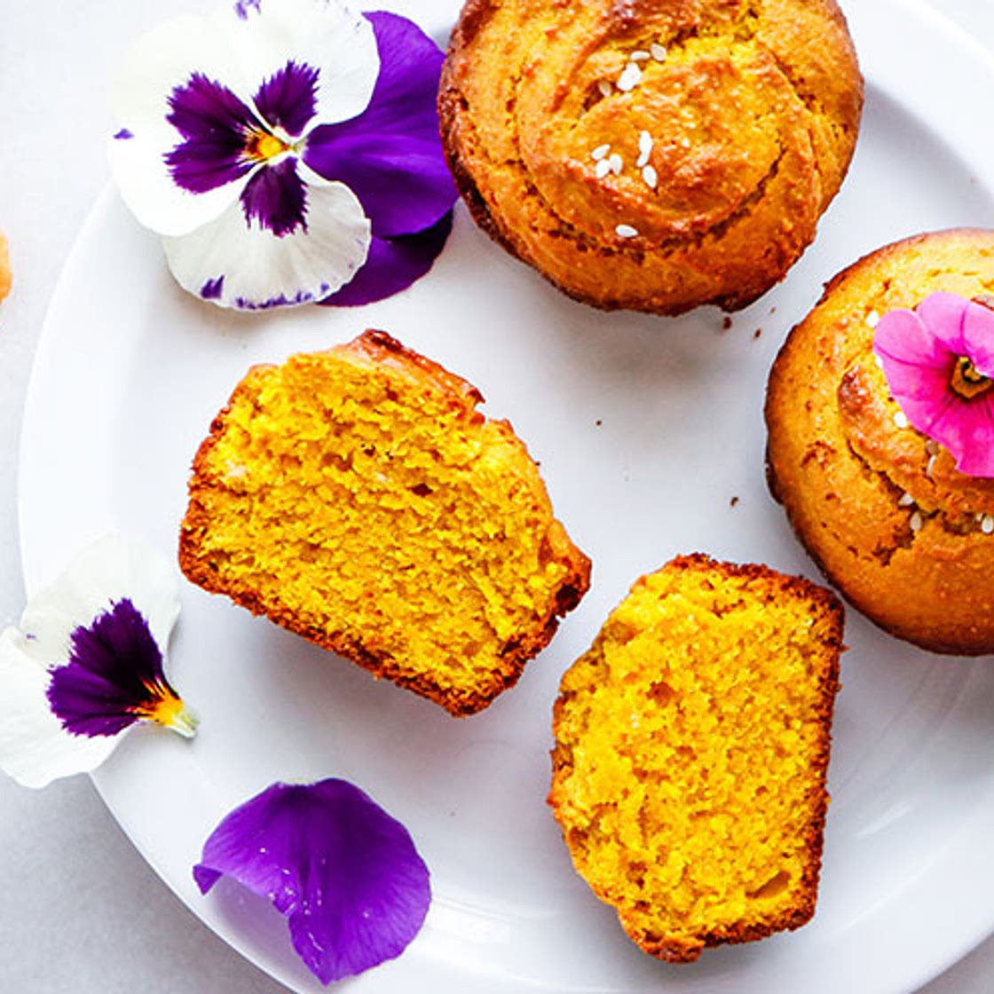 Fluffy Golden Turmeric Cakes (Sfouf)