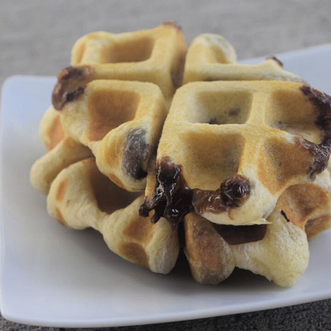 Banana And Nutella Croffle (Croissant Waffle)