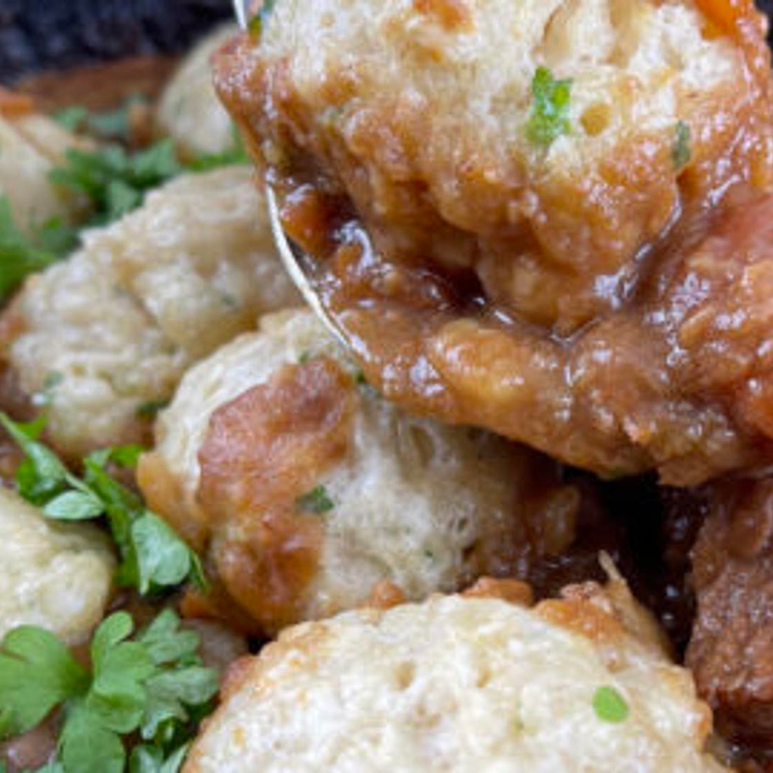 Slow Cooker Beef Stew and Dumplings