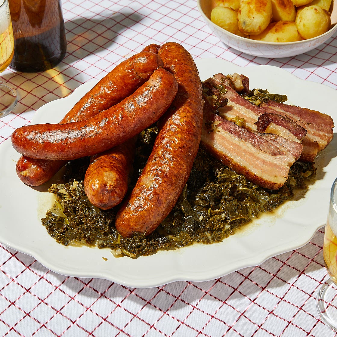 Grünkohl (German-style braised kale with smoked sausage)