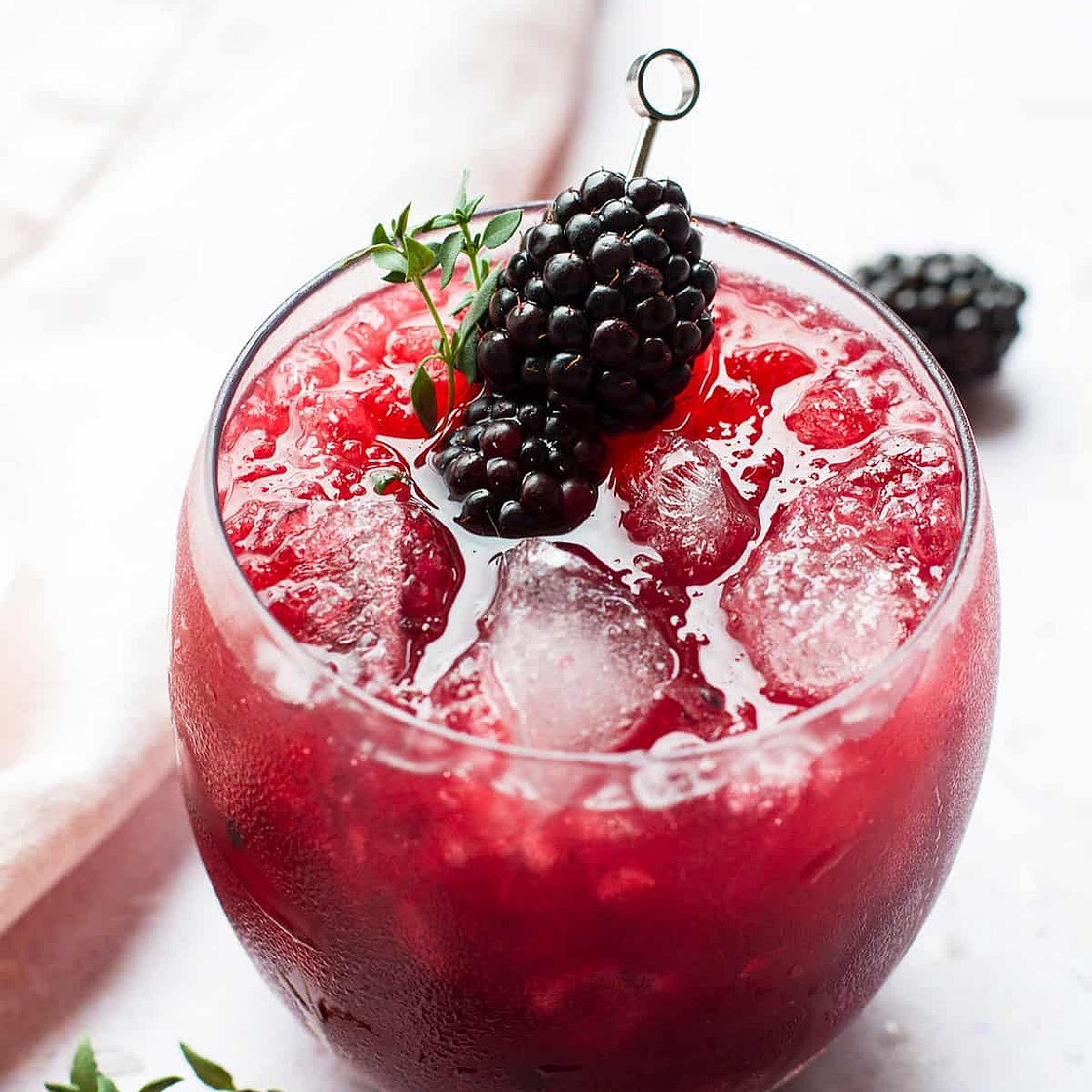 Blackberry Bourbon Smash Cocktail