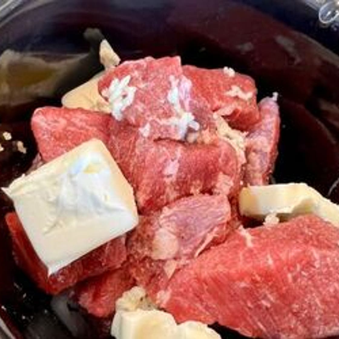Crockpot Garlic Butter Steak Bites