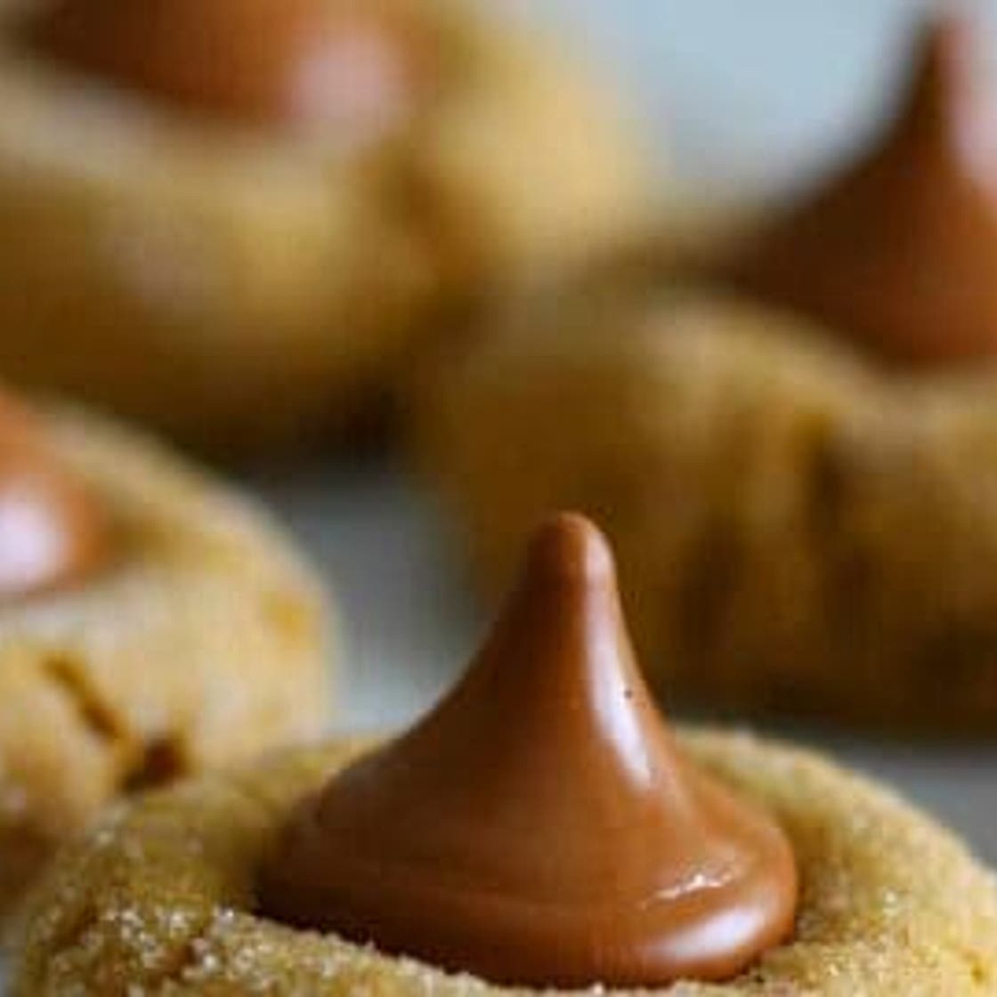 Peanut Butter Blossom Cookies