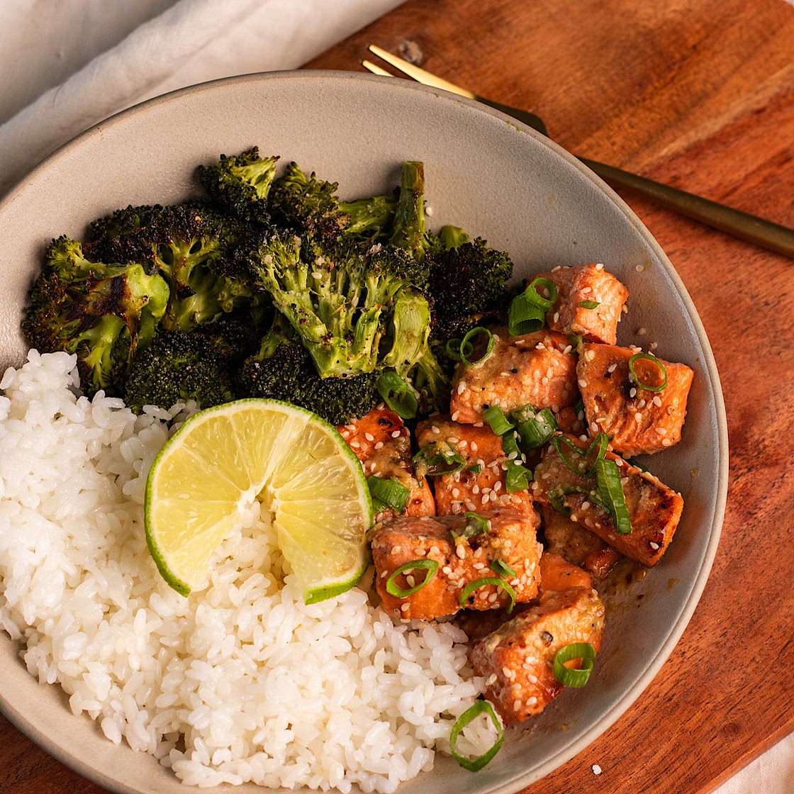 Miso Ginger Salmon Bite Bowl with Broccoli