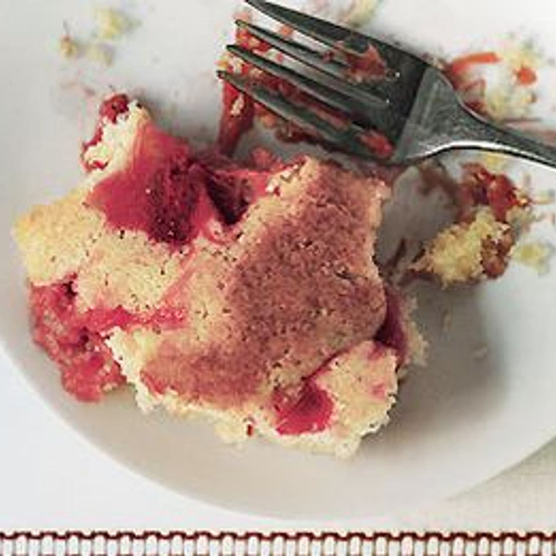 Rhubarb Strawberry Pudding Cake