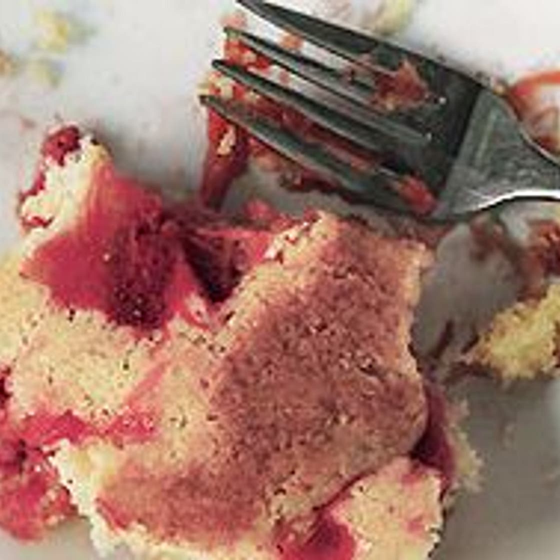 Rhubarb Strawberry Pudding Cake