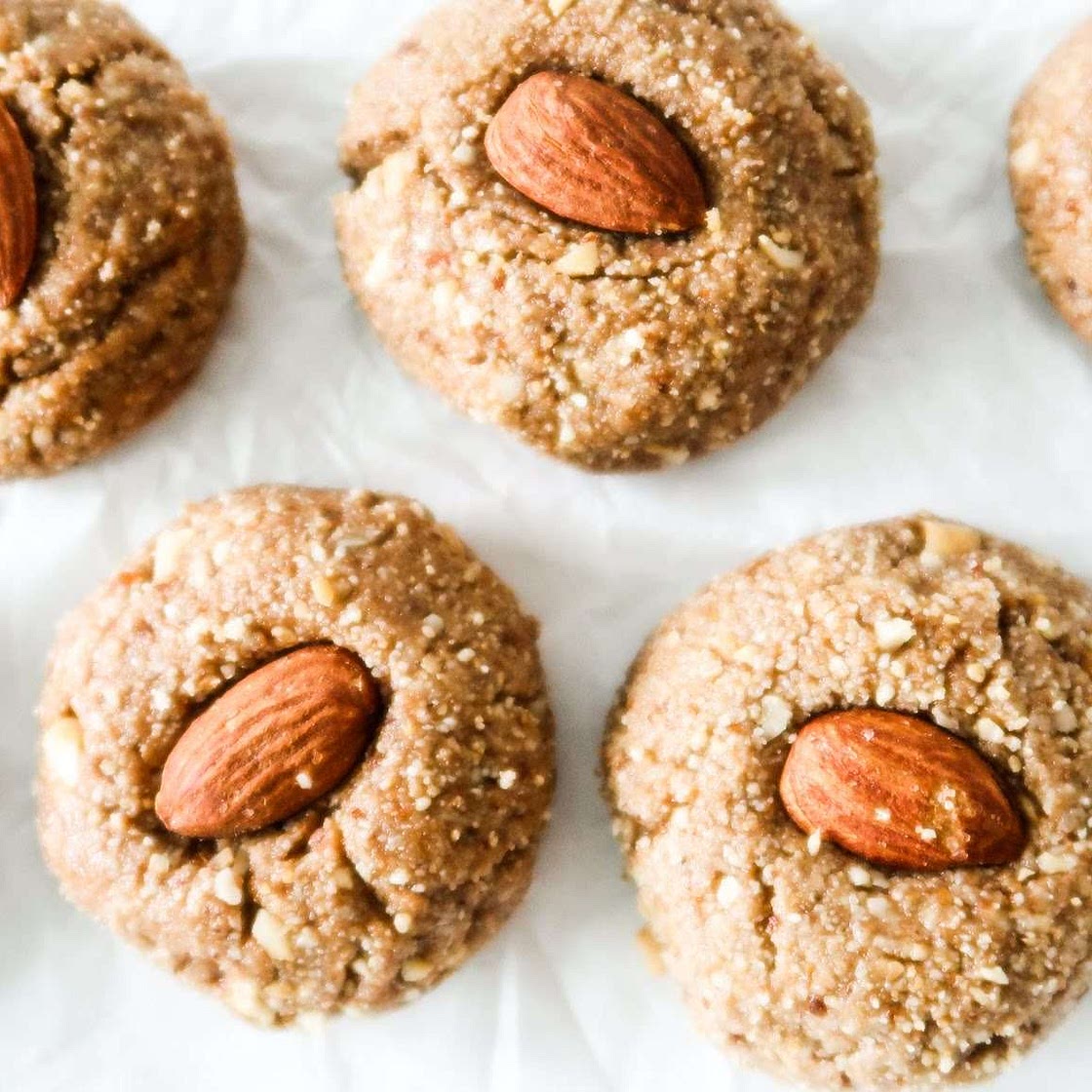 Healthy No-Bake Cookies With Almond Butter