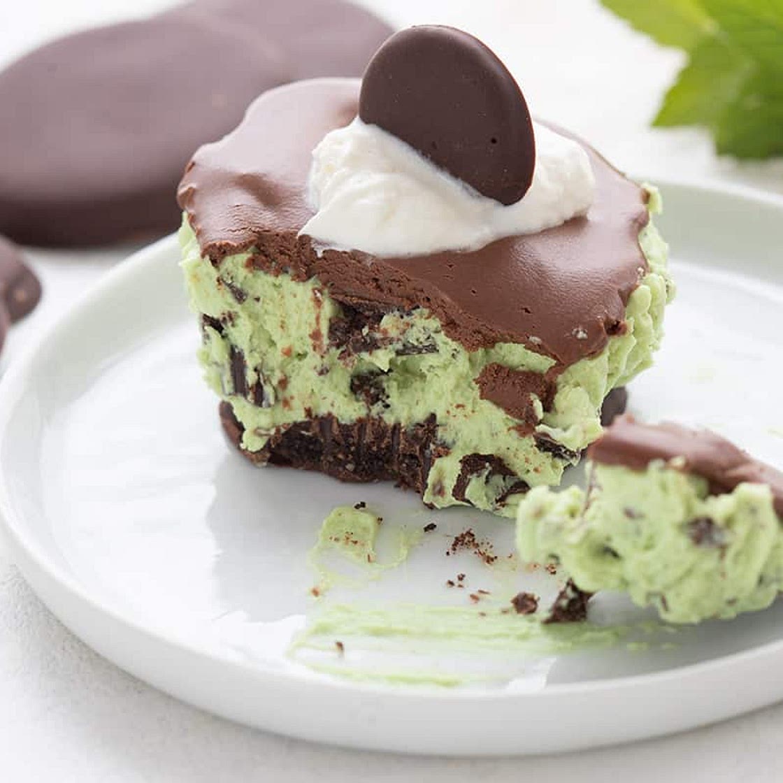 Keto Thin Mint Cheesecakes