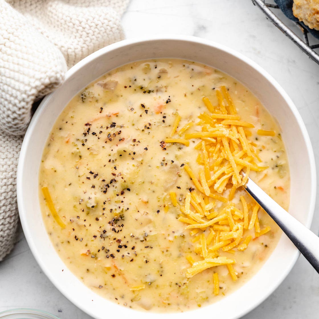 Easy Instant Pot Broccoli Cheddar Soup Recipe