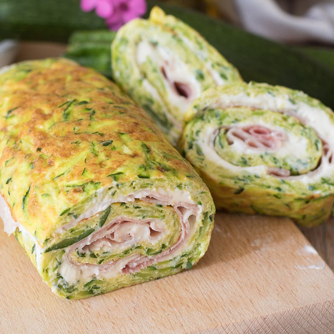 ROTOLO DI FRITTATA AL FORNO CON ZUCCHINE - Ripiena di prosciutto e formaggio