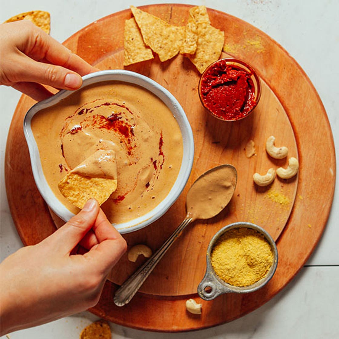 5-Minute Vegan Cashew Queso