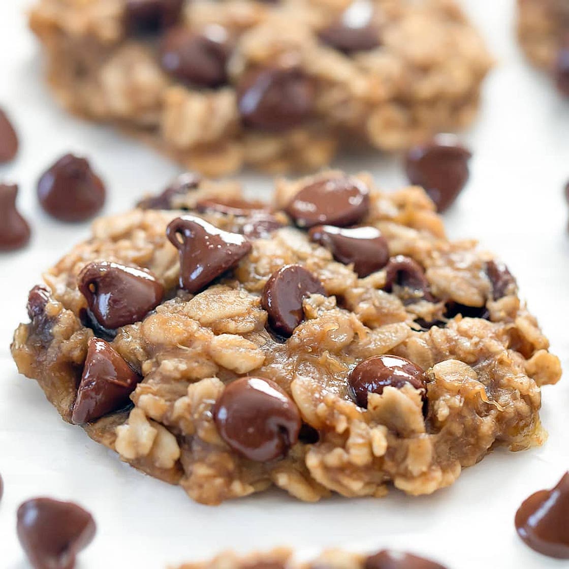 4 Ingredient Flourless Healthy Oatmeal Cookies