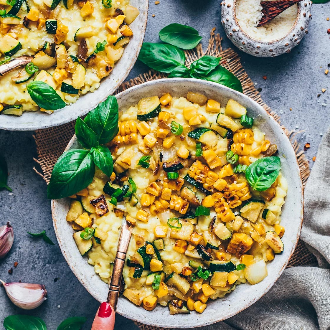 Cremiges Mais-Risotto mit Zucchini