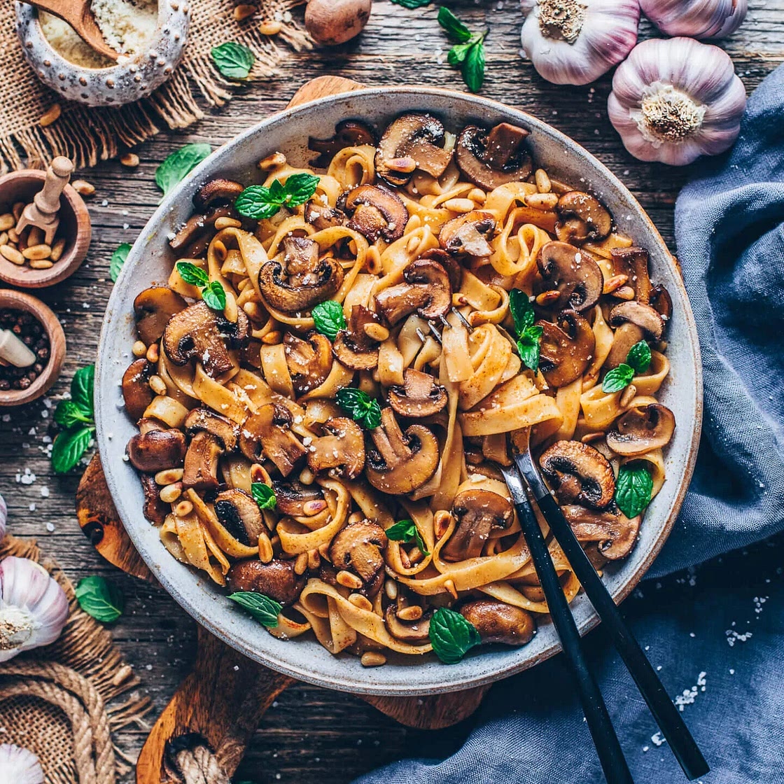 Schnelle Nudel-Pilz-Pfanne