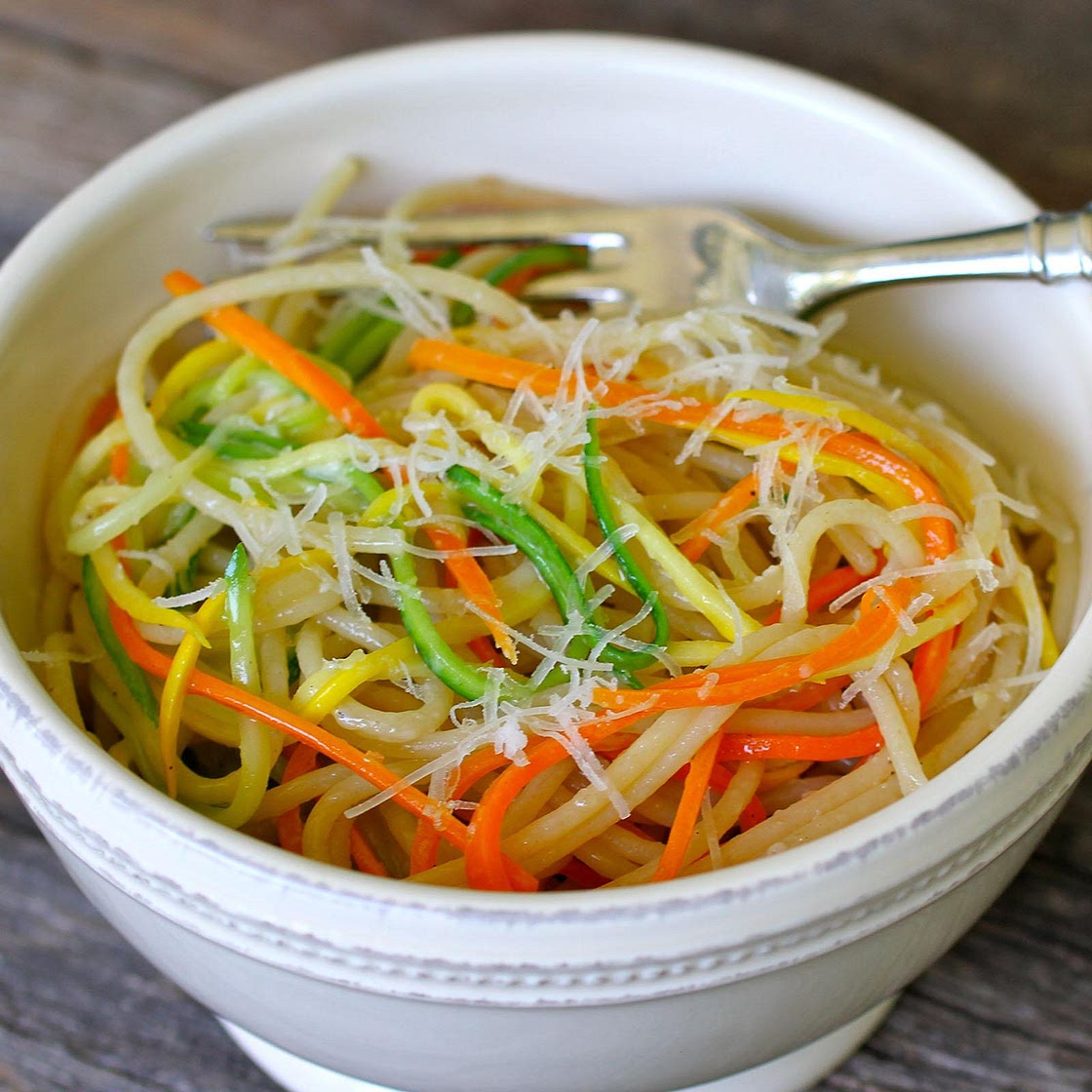 Receita de Macarrão de abobrinha e cenoura