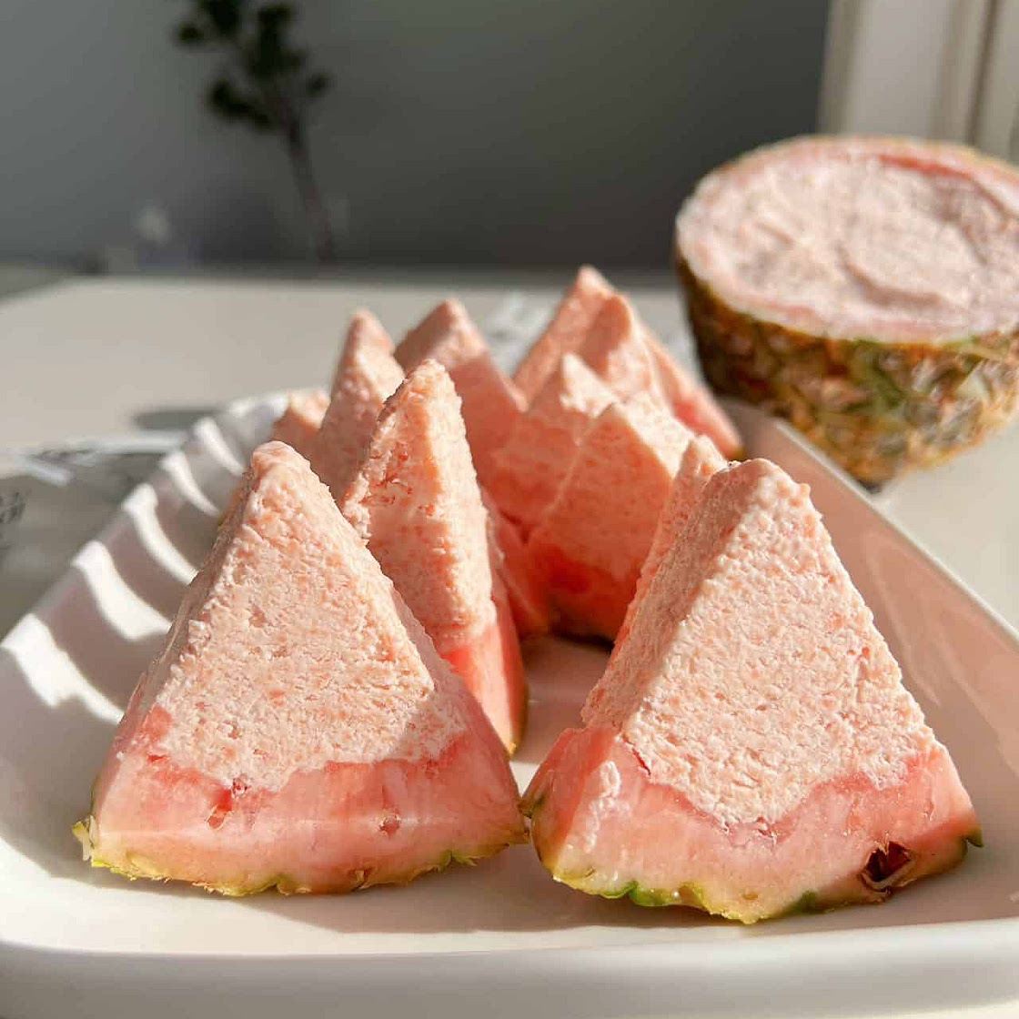 Pineapple Ice Cream (3 ingredients pink pineapple bing chilling)