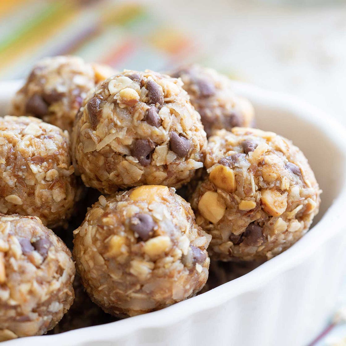 Peanut Butter Energy Balls (aka Quick and Healthy Snack Bites)
