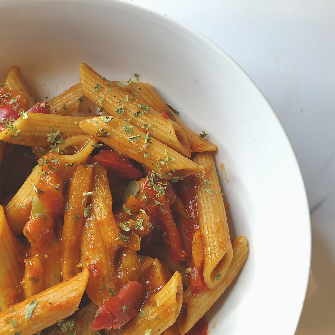 5 MINUTES ONE POT PASTA AU COOKEO - PENNE AUX POIVRONS
