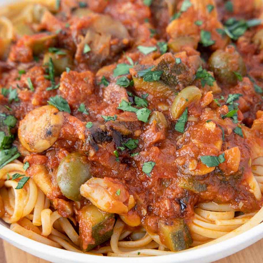 Vegetarian Pasta in a Red Sauce