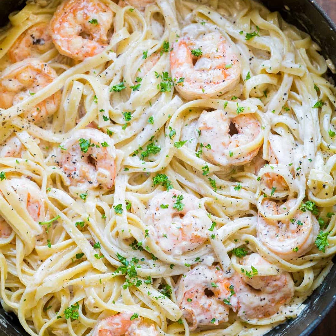 Creamy Shrimp Pasta Recipe (VIDEO)