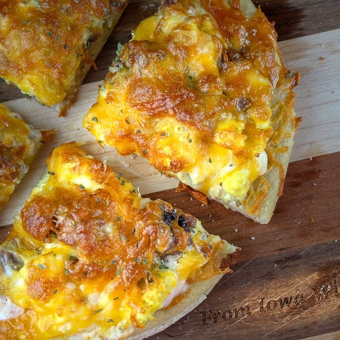 Casey's Breakfast Pizza