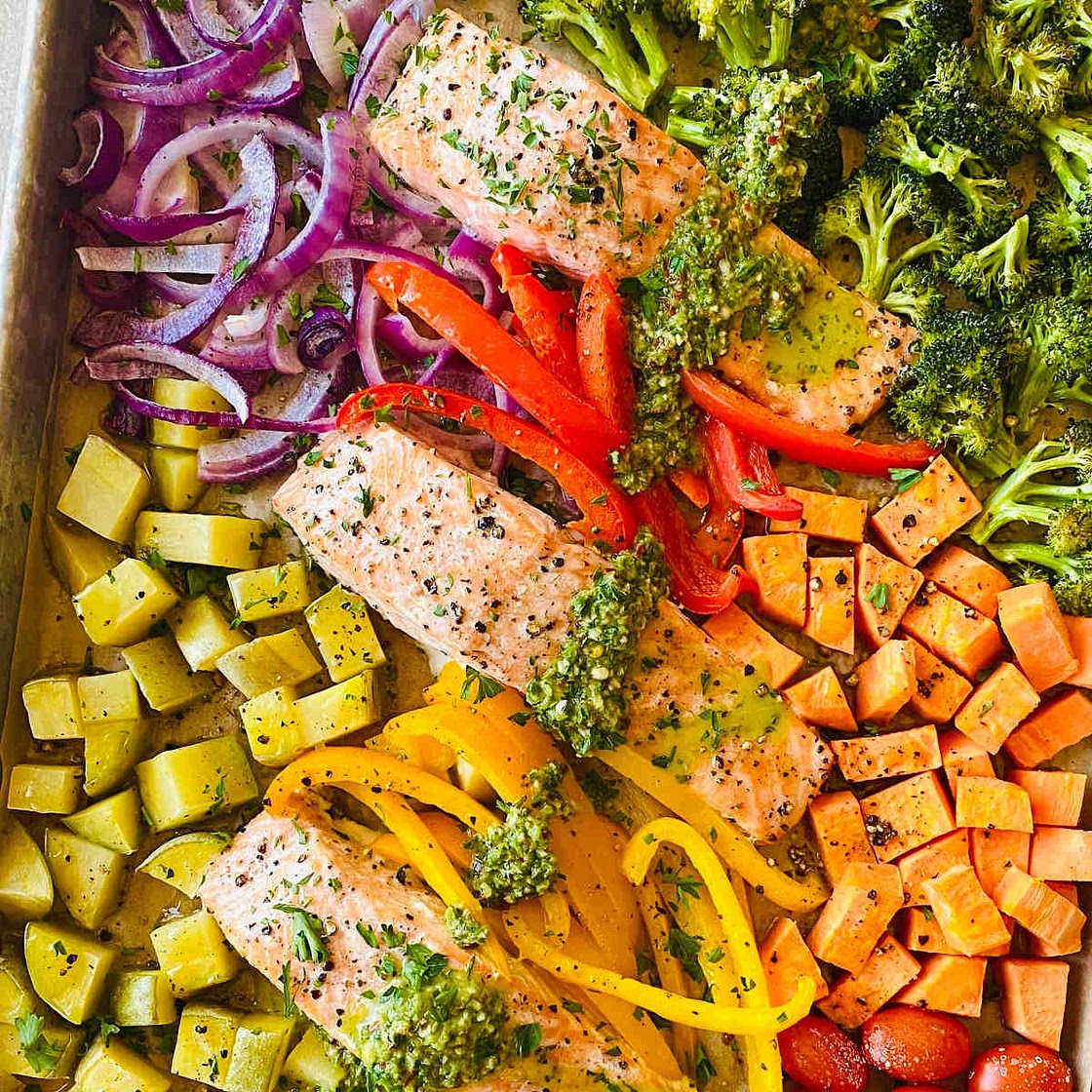 Sheet Pan Salmon and Veggies