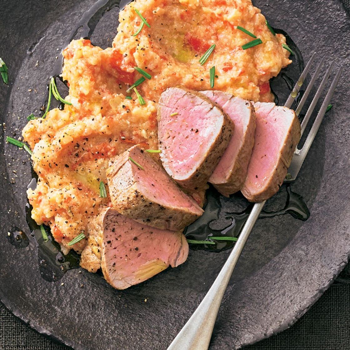 Schweinefilet auf Paprika-Püree