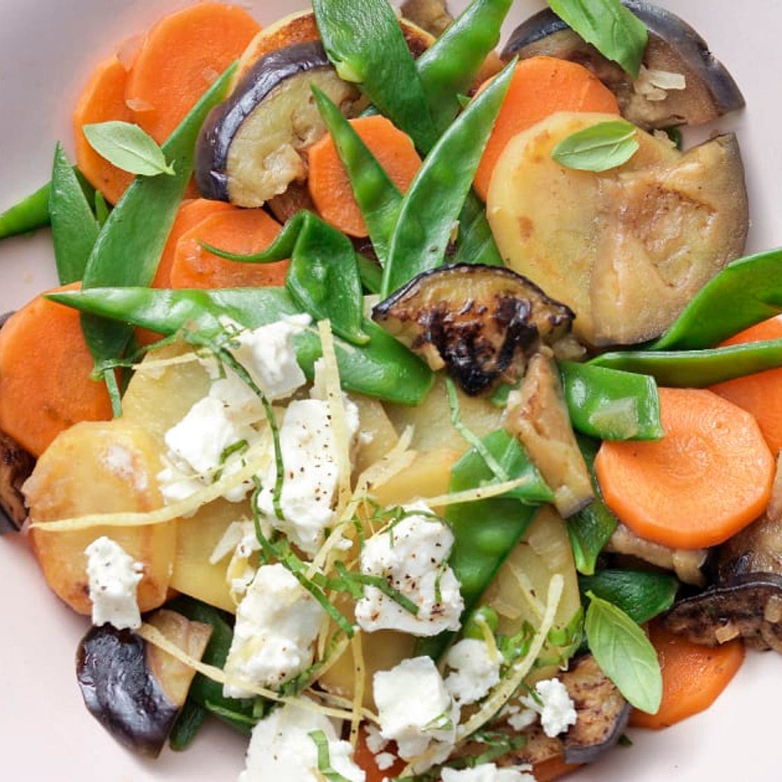 Gemüse-Eintopf mit Frischkäse