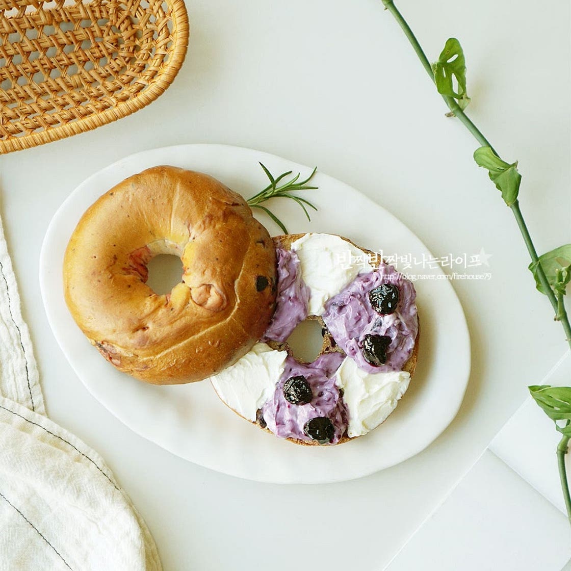 크림치즈 베이글 에어프라이어 베이글 굽기 블루베리 베이글 맛있게 먹는법
