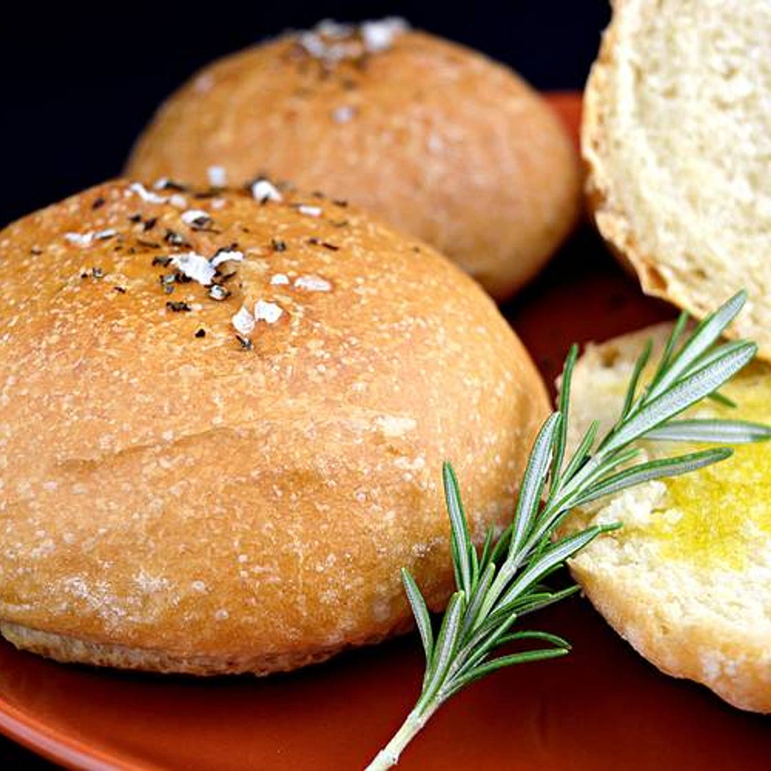 Pan de aceite con aroma de romero