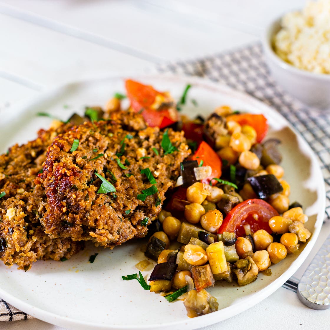 Orientalischer Hackbraten mit Kichererbsen und Aubergine