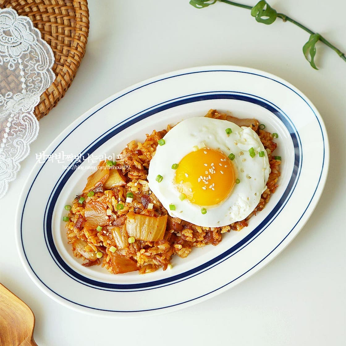 삼겹살 김치볶음밥 레시피 돼지고기 대패 삼겹 김치볶음밥 만드는 법